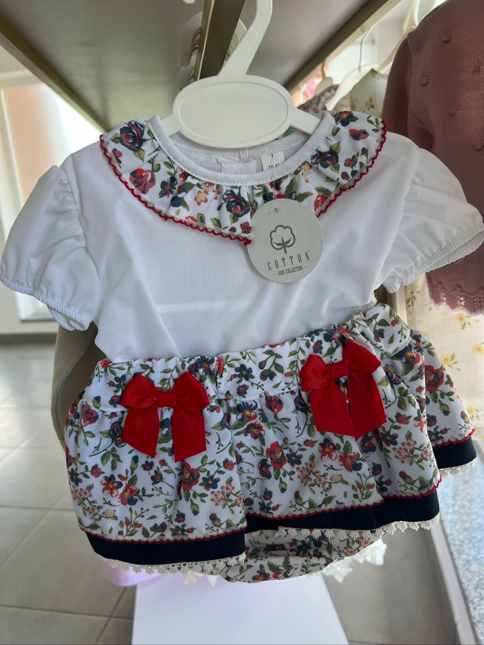 🤍🌸 Conjunto bebé floral 18 meses 🌸🤍